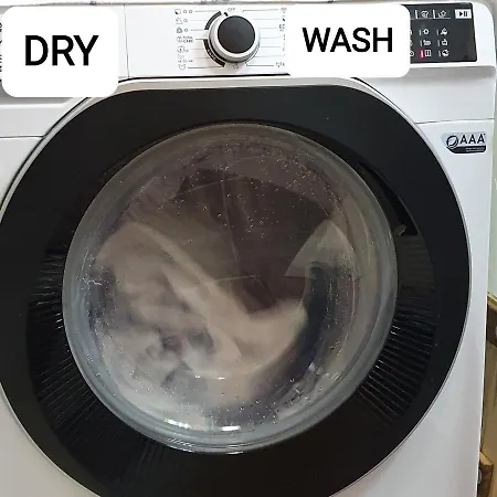 Courtyard Under The Castle 卢布尔雅那