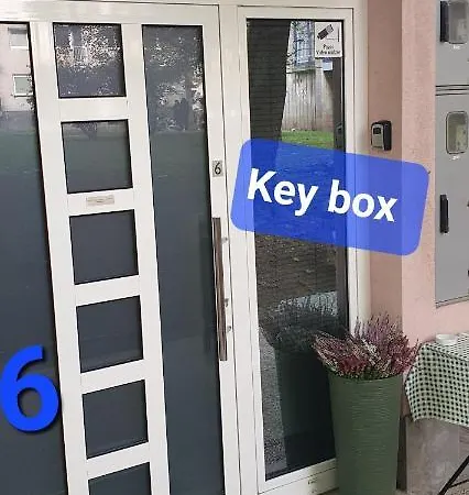Courtyard Under The Castle Apartament